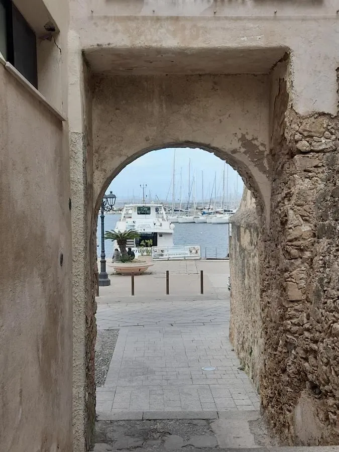 Madis House Apartment Alghero 0*,